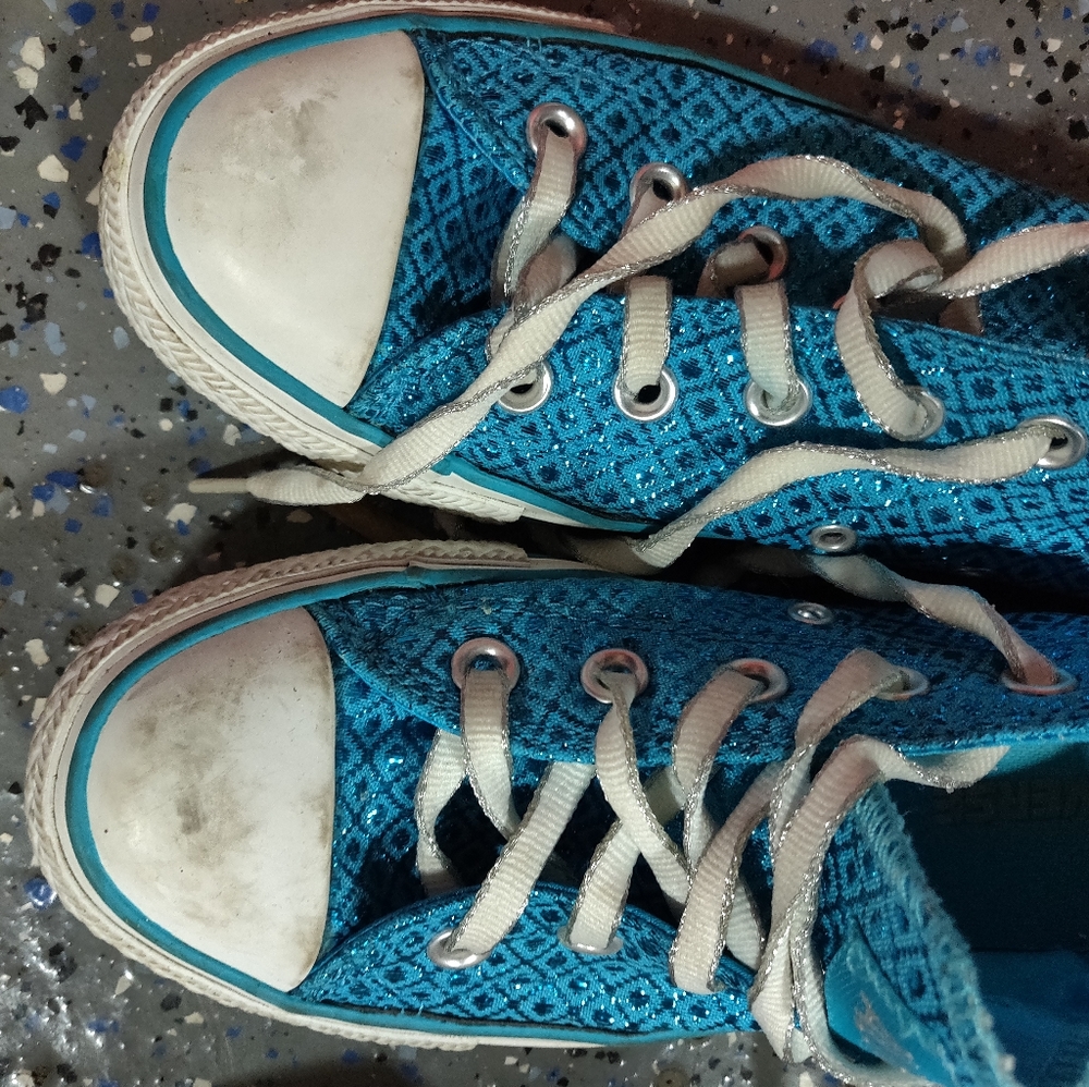 Blue converse - Picture 3 of 4